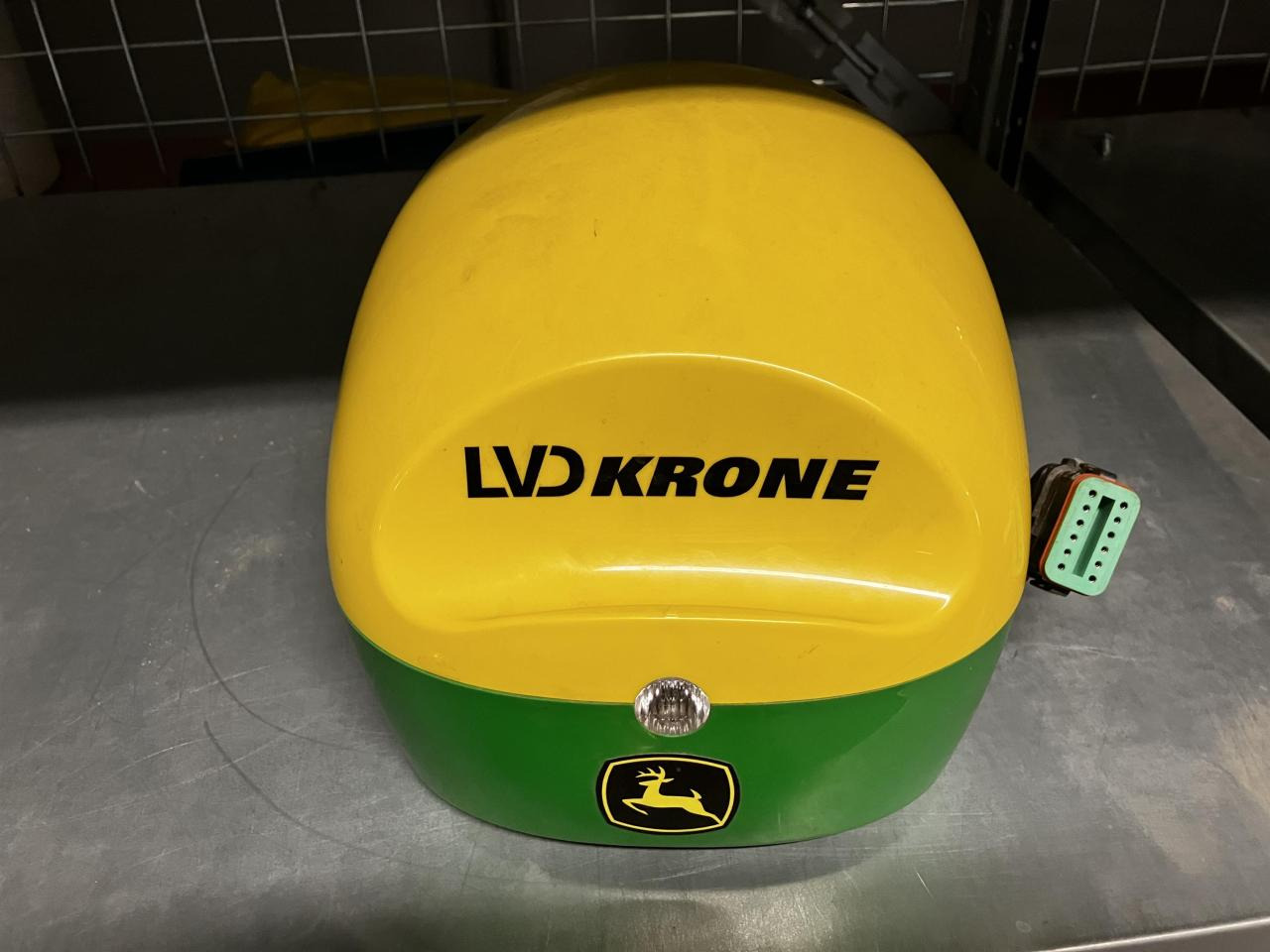 John Deere SF6000 - Navigointijärjestelmä - Maatalouskoneet: kuva John Deere SF6000 - Navigointijärjestelmä - Maatalouskoneet John Deere SF6000 - Navigointijärjestelmä - Maatalouskoneet: kuva John Deere SF6000 - Navigointijärjestelmä - Maatalouskoneet