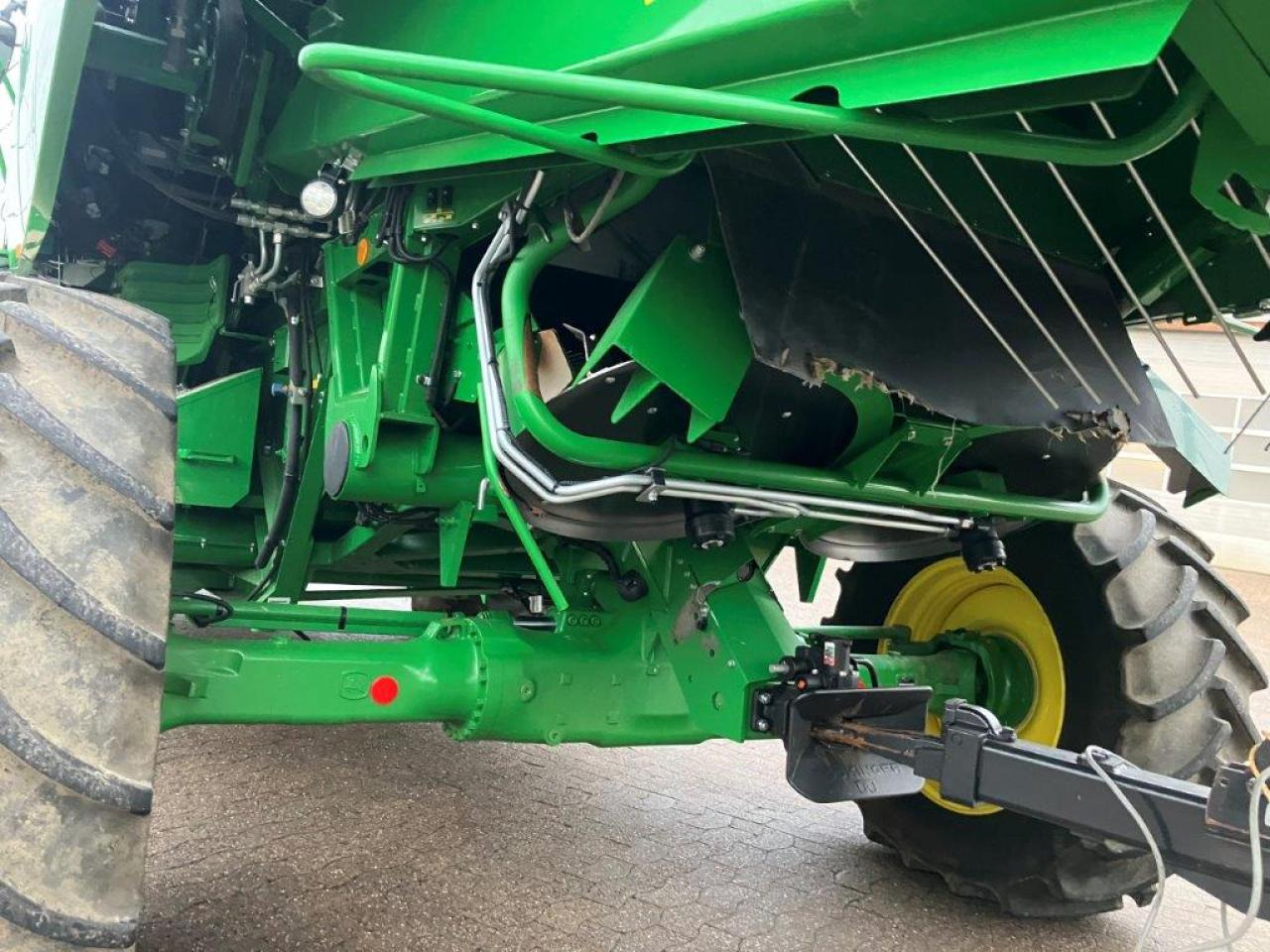John Deere T560 Hillmaster - Leikkuupuimuri: kuva John Deere T560 Hillmaster - Leikkuupuimuri John Deere T560 Hillmaster - Leikkuupuimuri: kuva John Deere T560 Hillmaster - Leikkuupuimuri