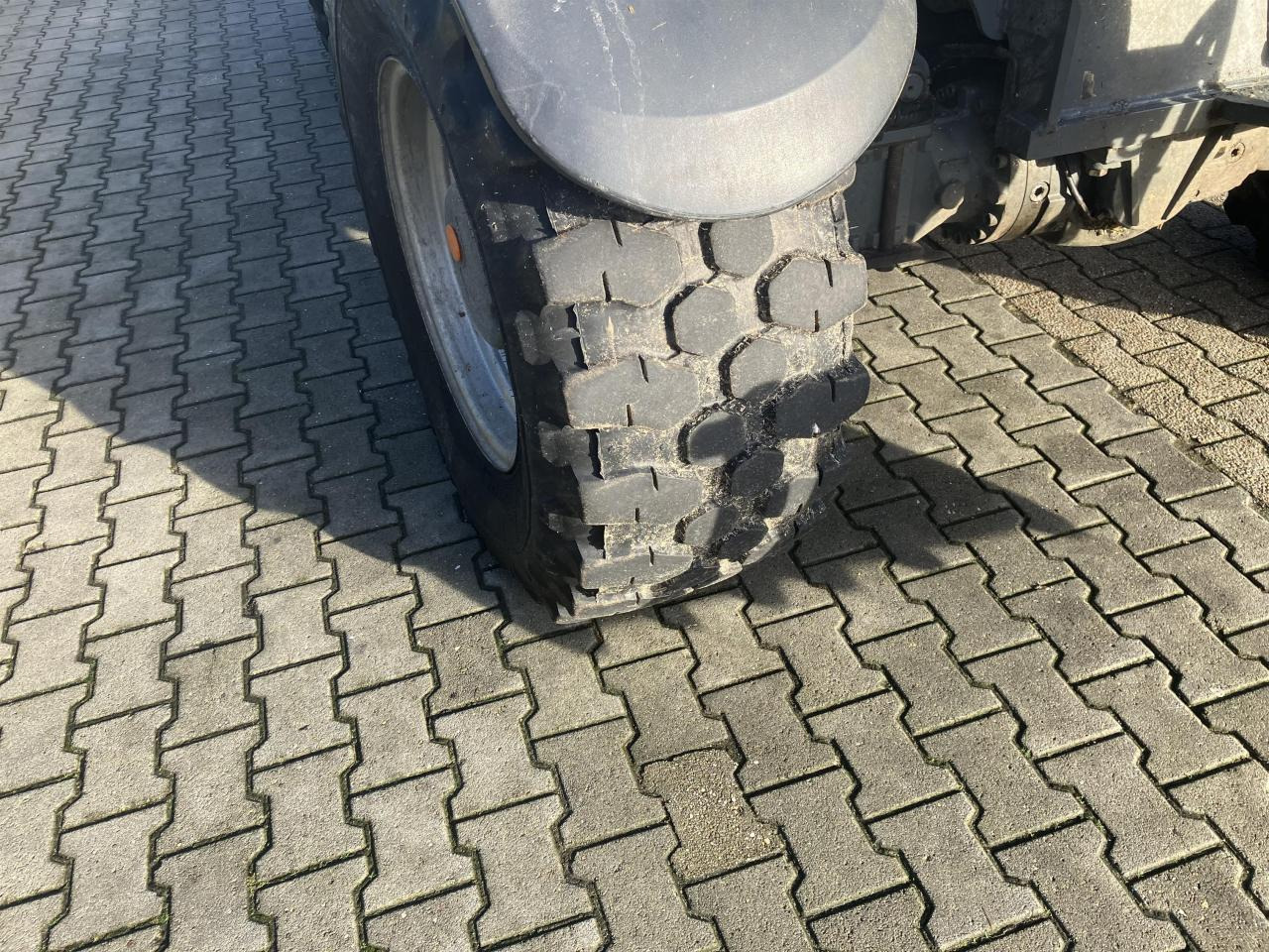 Kramer KT559 - Kurottaja: kuva Kramer KT559 - Kurottaja Kramer KT559 - Kurottaja: kuva Kramer KT559 - Kurottaja