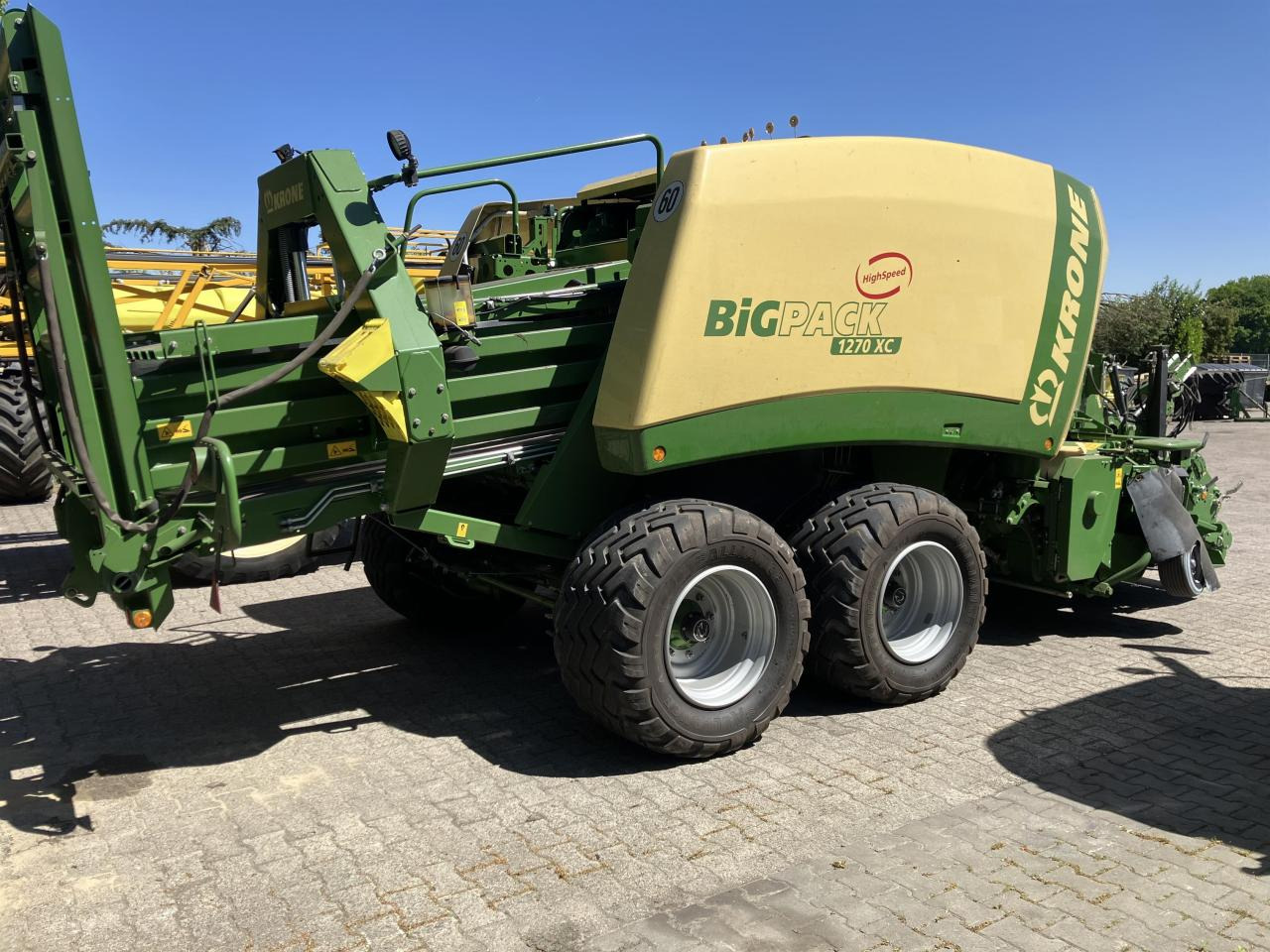 Krone Big Pack 1270 XC - Kanttipaalain: kuva Krone Big Pack 1270 XC - Kanttipaalain Krone Big Pack 1270 XC - Kanttipaalain: kuva Krone Big Pack 1270 XC - Kanttipaalain