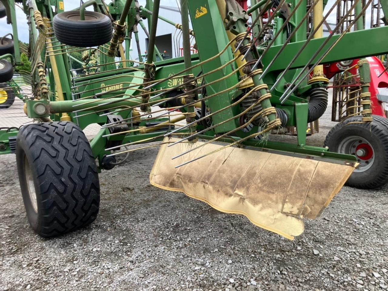 Pöyhin Krone SWADRO 1400: kuva Pöyhin Krone SWADRO 1400