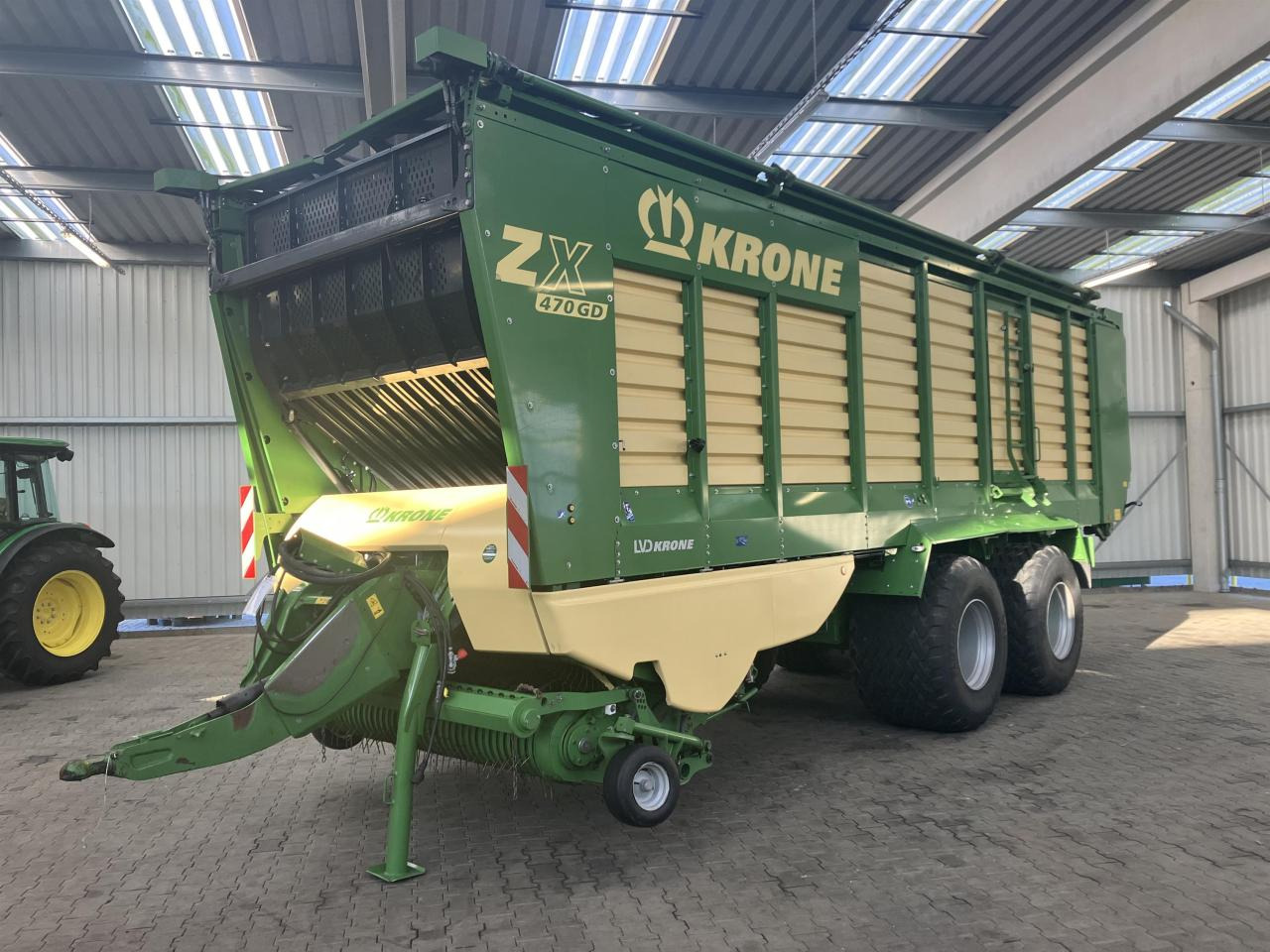 Krone ZX 470 GD - Silppurivaunu: kuva Krone ZX 470 GD - Silppurivaunu Krone ZX 470 GD - Silppurivaunu: kuva Krone ZX 470 GD - Silppurivaunu