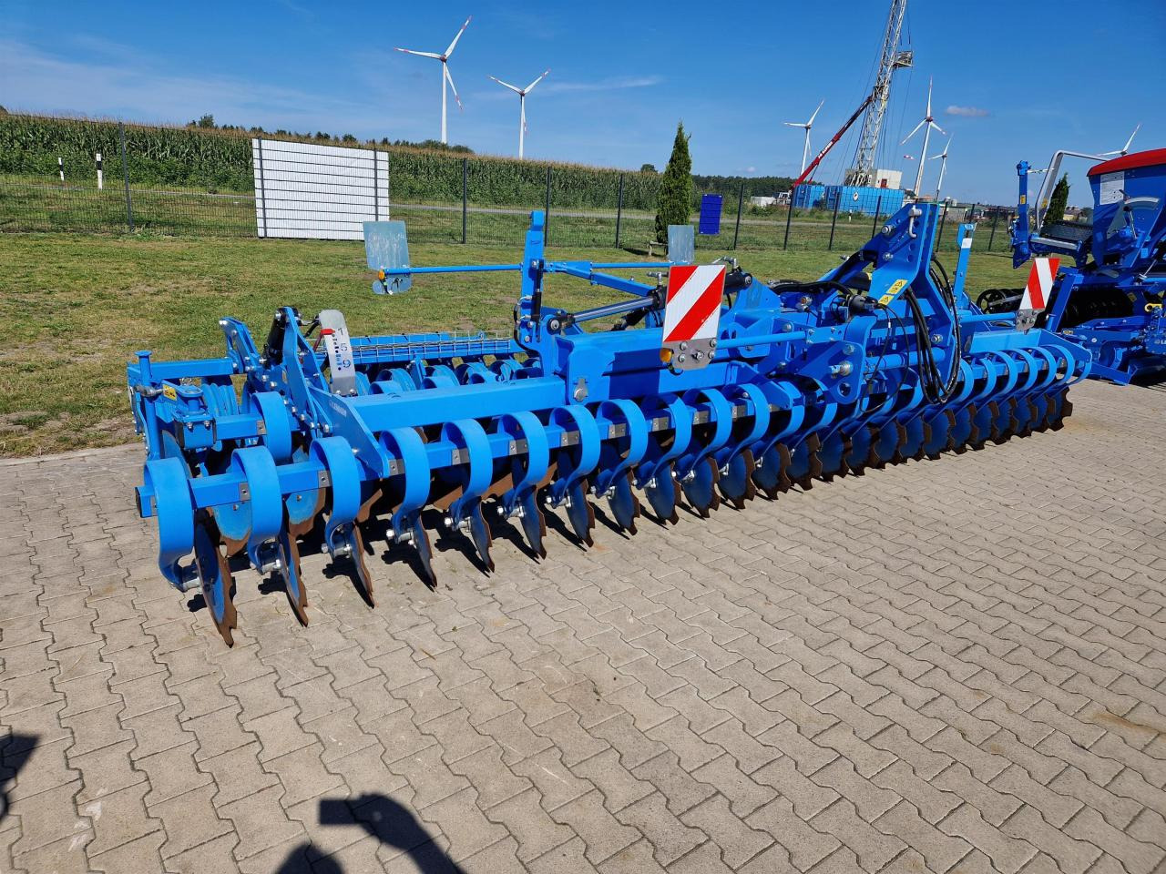 Lemken Heliodor 9/600 K - Lautasäes: kuva Lemken Heliodor 9/600 K - Lautasäes Lemken Heliodor 9/600 K - Lautasäes: kuva Lemken Heliodor 9/600 K - Lautasäes