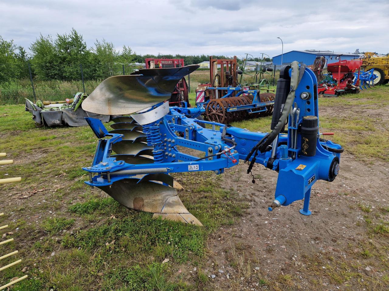 Lemken Juwel 8 M X 5+1 - Aura: kuva Lemken Juwel 8 M X 5+1 - Aura Lemken Juwel 8 M X 5+1 - Aura: kuva Lemken Juwel 8 M X 5+1 - Aura