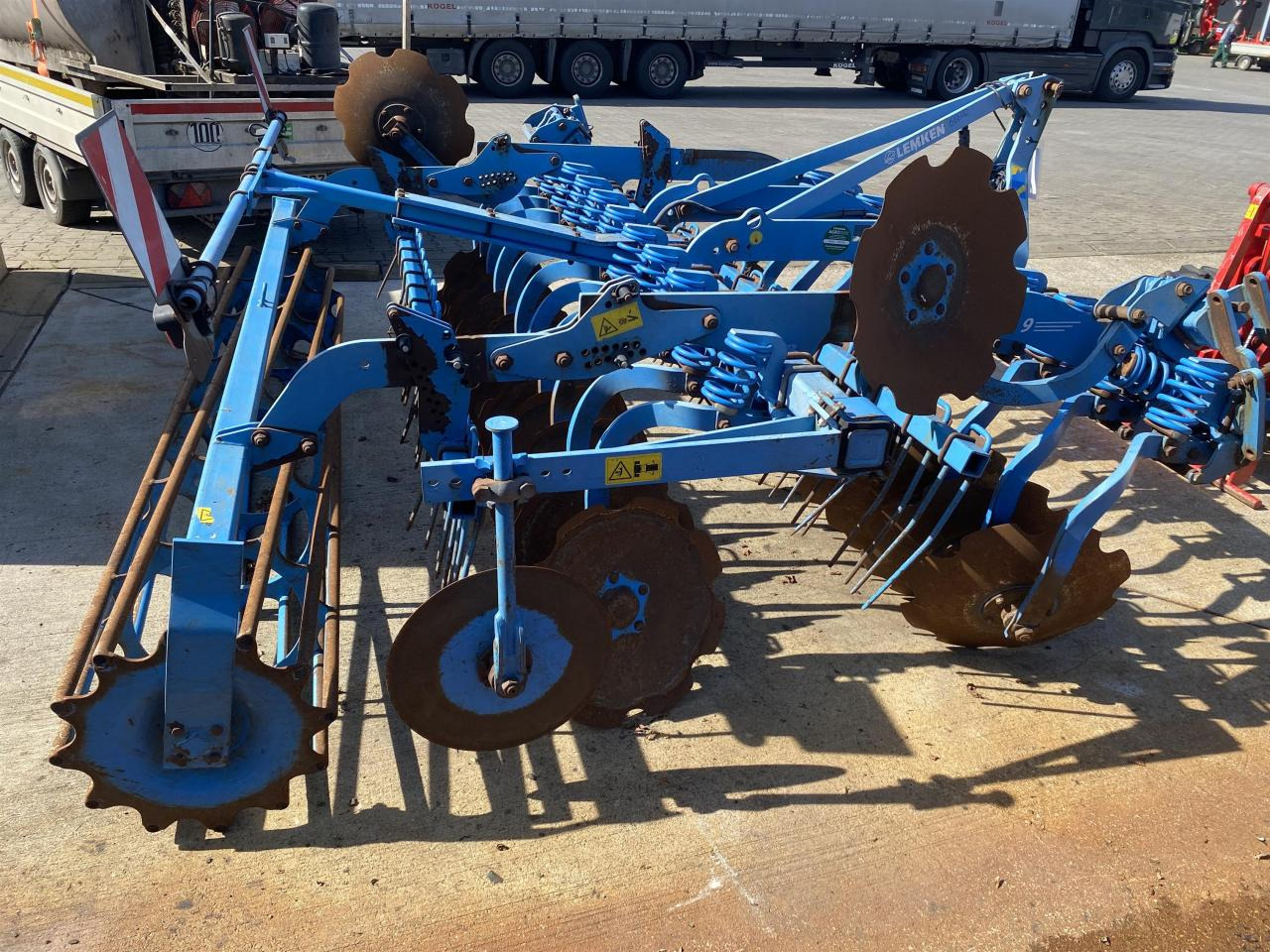 Lemken Rubin 9-300 Ü - Lautasäes: kuva Lemken Rubin 9-300 Ü - Lautasäes Lemken Rubin 9-300 Ü - Lautasäes: kuva Lemken Rubin 9-300 Ü - Lautasäes