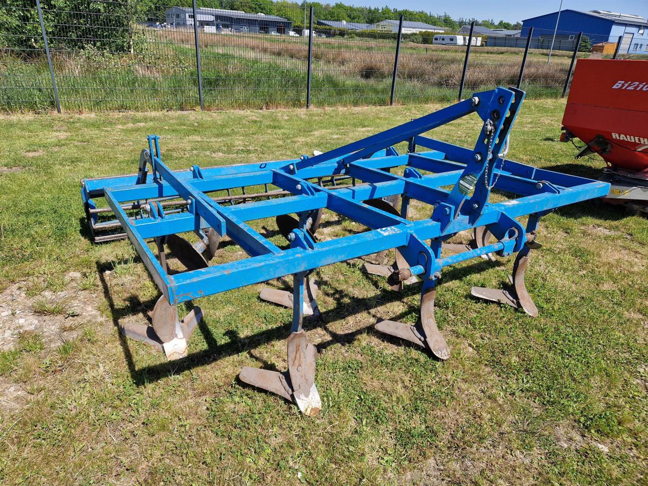 Lemken Smaragd 80-300 - Kultivaattori: kuva Lemken Smaragd 80-300 - Kultivaattori Lemken Smaragd 80-300 - Kultivaattori: kuva Lemken Smaragd 80-300 - Kultivaattori
