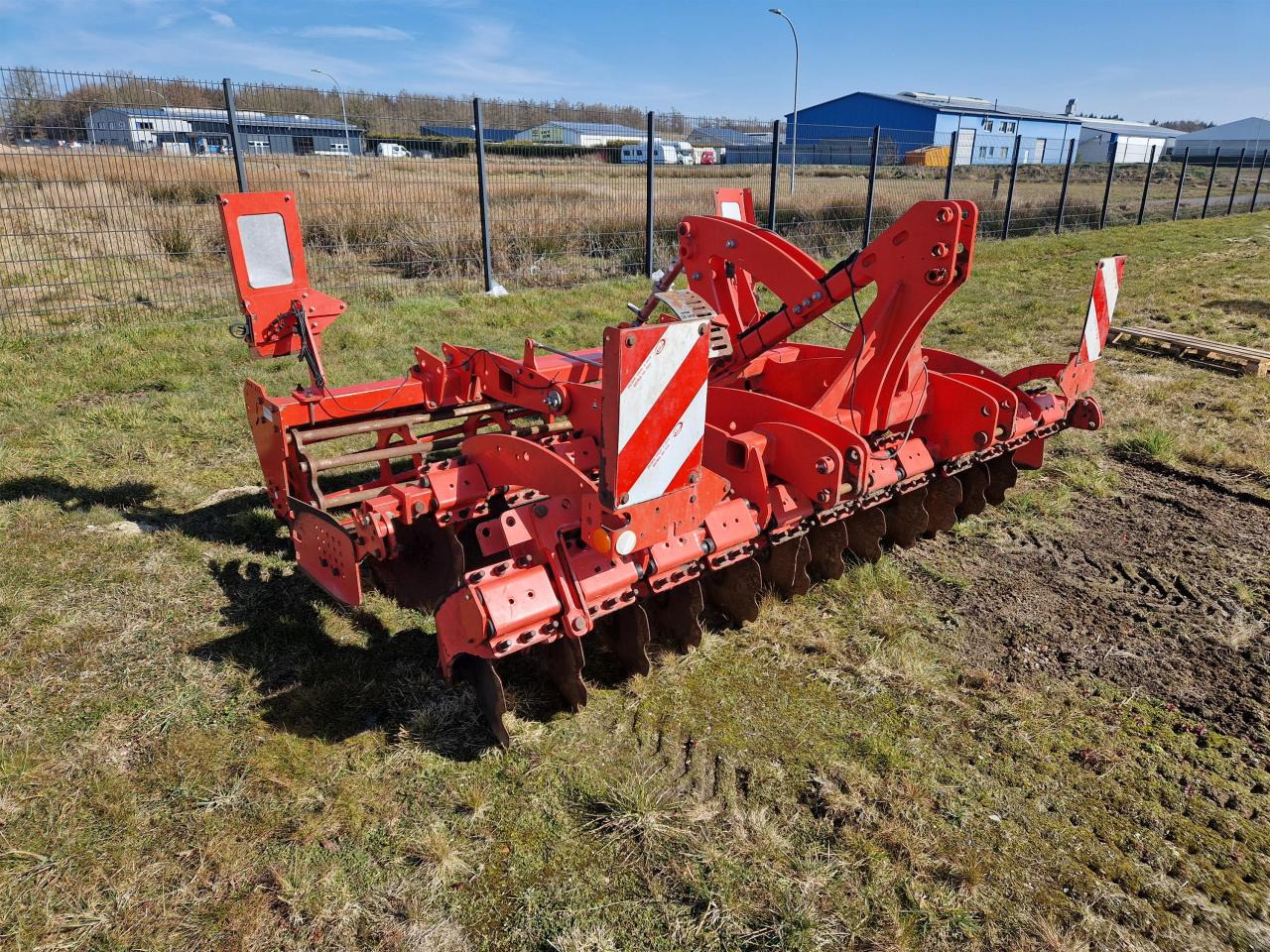 Maschio Veloce 300 Rigid - Lautasäes: kuva Maschio Veloce 300 Rigid - Lautasäes Maschio Veloce 300 Rigid - Lautasäes: kuva Maschio Veloce 300 Rigid - Lautasäes