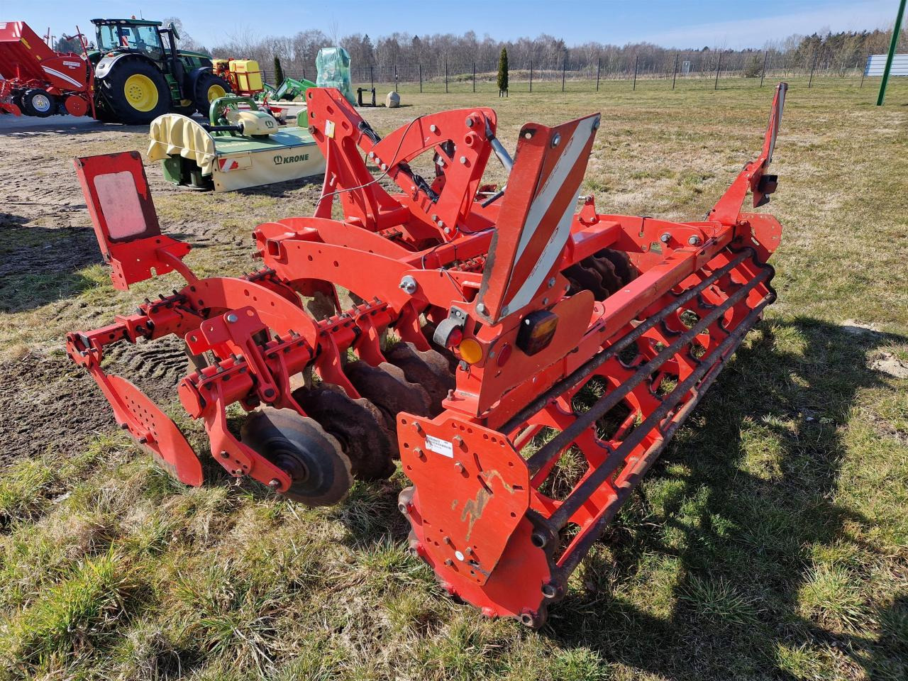 Maschio Veloce 300 Rigid - Lautasäes: kuva Maschio Veloce 300 Rigid - Lautasäes Maschio Veloce 300 Rigid - Lautasäes: kuva Maschio Veloce 300 Rigid - Lautasäes