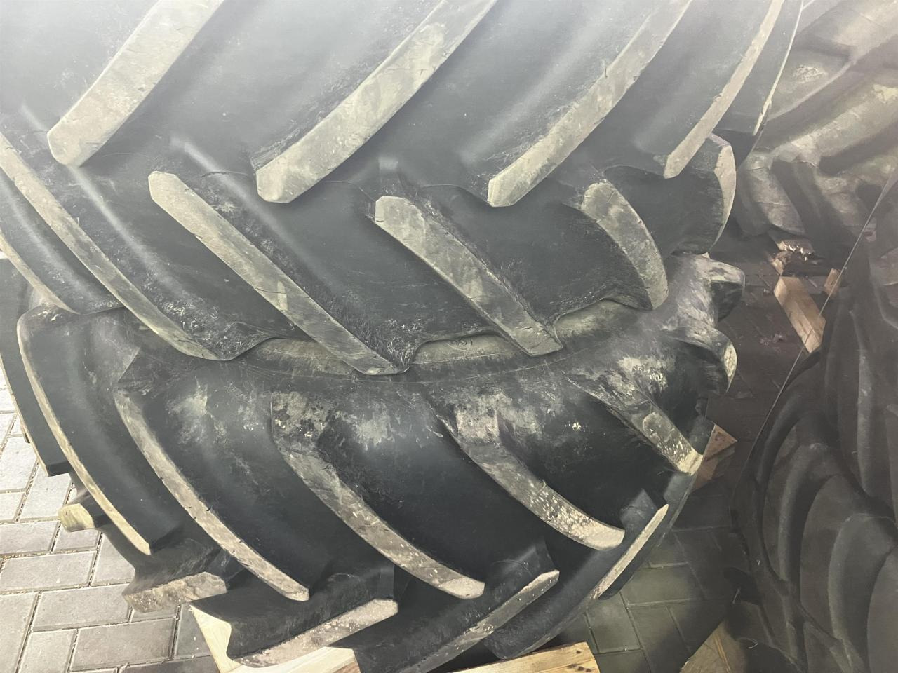 Michelin 600/70R30 - Rengas - Maatalouskoneet: kuva Michelin 600/70R30 - Rengas - Maatalouskoneet Michelin 600/70R30 - Rengas - Maatalouskoneet: kuva Michelin 600/70R30 - Rengas - Maatalouskoneet