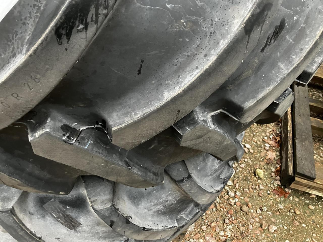 Mitas 500/80R28 - Rengas - Maatalouskoneet: kuva Mitas 500/80R28 - Rengas - Maatalouskoneet Mitas 500/80R28 - Rengas - Maatalouskoneet: kuva Mitas 500/80R28 - Rengas - Maatalouskoneet