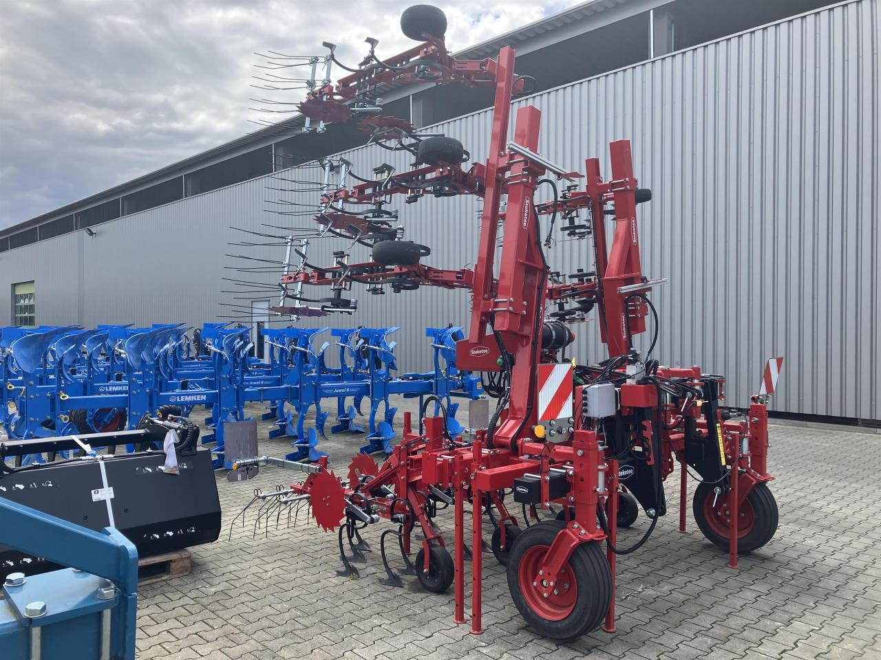 Steketee EC-Weeder 80:8 & EC-Steer 70:7 - Joustopiikkiäes: kuva Steketee EC-Weeder 80:8 & EC-Steer 70:7 - Joustopiikkiäes Steketee EC-Weeder 80:8 & EC-Steer 70:7 - Joustopiikkiäes: kuva Steketee EC-Weeder 80:8 & EC-Steer 70:7 - Joustopiikkiäes