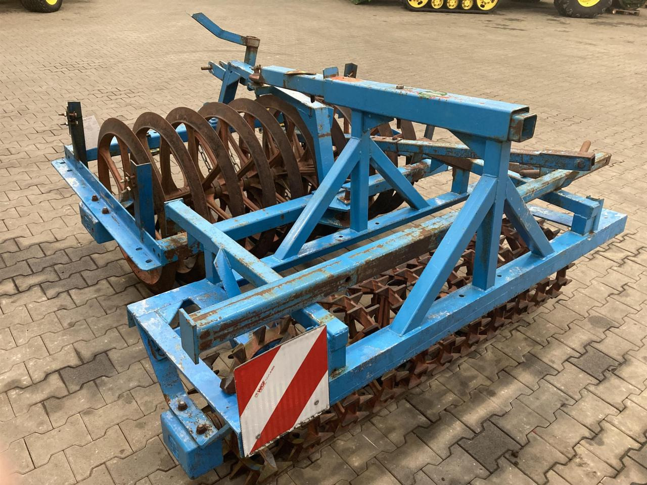 Tigges 1,60 m - 9-Ringe - Jyrä - maanviljely: kuva Tigges 1,60 m - 9-Ringe - Jyrä - maanviljely Tigges 1,60 m - 9-Ringe - Jyrä - maanviljely: kuva Tigges 1,60 m - 9-Ringe - Jyrä - maanviljely