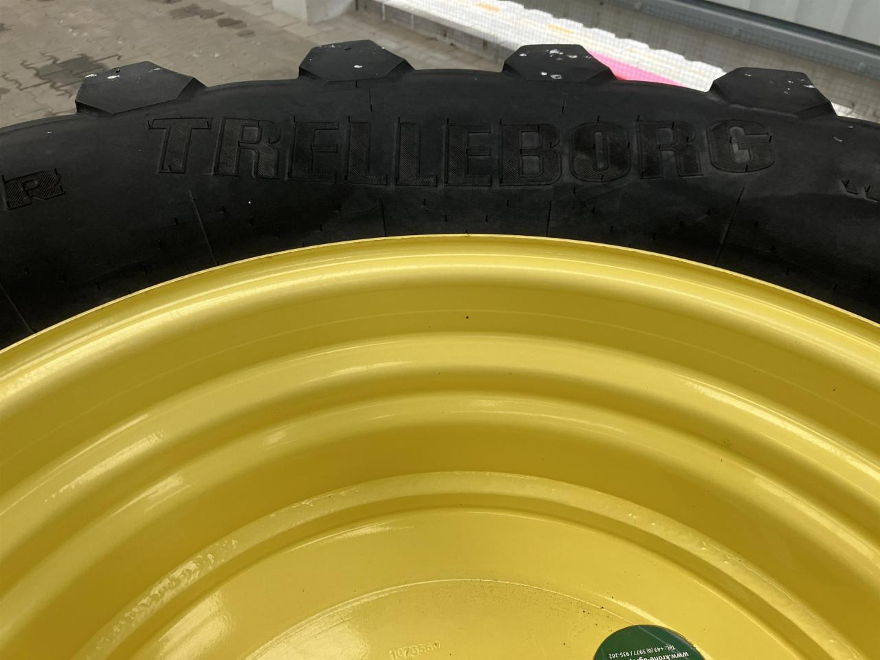 Trelleborg 600/70R30 - Rengas - Maatalouskoneet: kuva Trelleborg 600/70R30 - Rengas - Maatalouskoneet Trelleborg 600/70R30 - Rengas - Maatalouskoneet: kuva Trelleborg 600/70R30 - Rengas - Maatalouskoneet