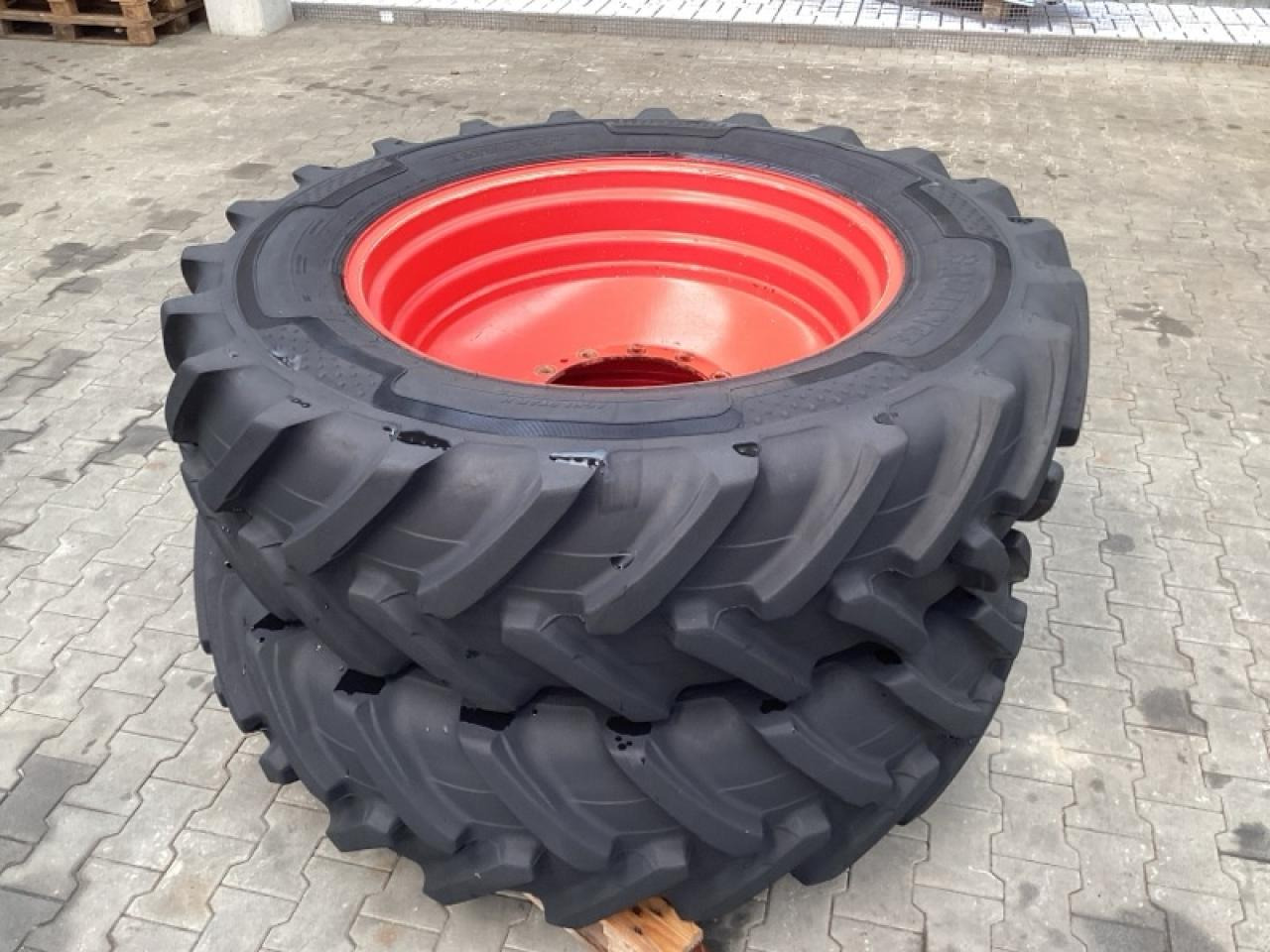 / UNBEKANNT 420R38 & 20.8R46 - Rengas - Maatalouskoneet: kuva / UNBEKANNT 420R38 & 20.8R46 - Rengas - Maatalouskoneet / UNBEKANNT 420R38 & 20.8R46 - Rengas - Maatalouskoneet: kuva / UNBEKANNT 420R38 & 20.8R46 - Rengas - Maatalouskoneet