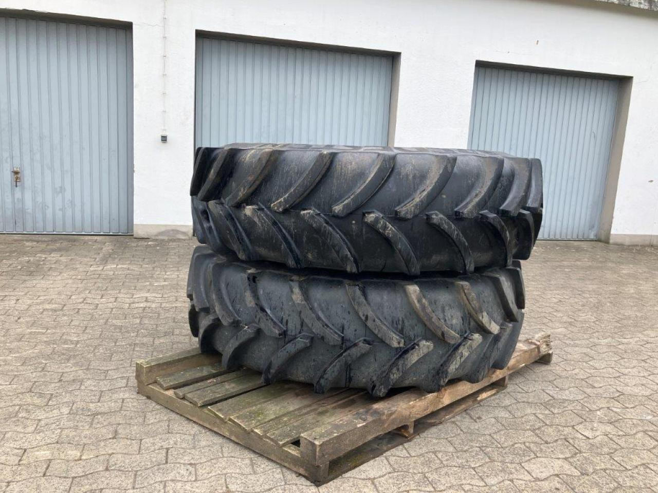 Vredestein 520/85R42 - Rengas - Maatalouskoneet: kuva Vredestein 520/85R42 - Rengas - Maatalouskoneet Vredestein 520/85R42 - Rengas - Maatalouskoneet: kuva Vredestein 520/85R42 - Rengas - Maatalouskoneet