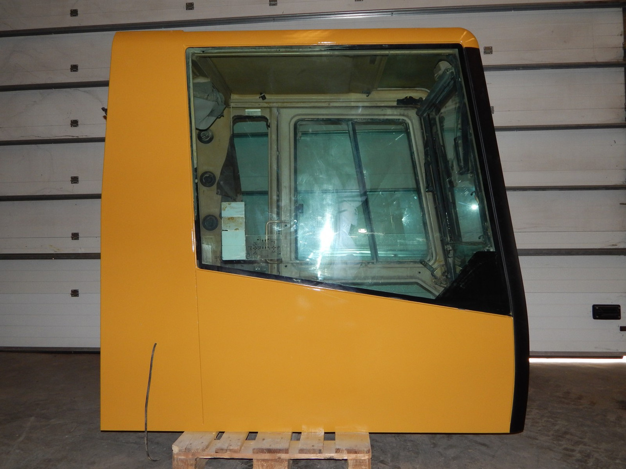Cab ROPS CATERPILLAR 365B - Ohjaamo - Rakennuskoneet: kuva Cab ROPS CATERPILLAR 365B - Ohjaamo - Rakennuskoneet Cab ROPS CATERPILLAR 365B - Ohjaamo - Rakennuskoneet: kuva Cab ROPS CATERPILLAR 365B - Ohjaamo - Rakennuskoneet