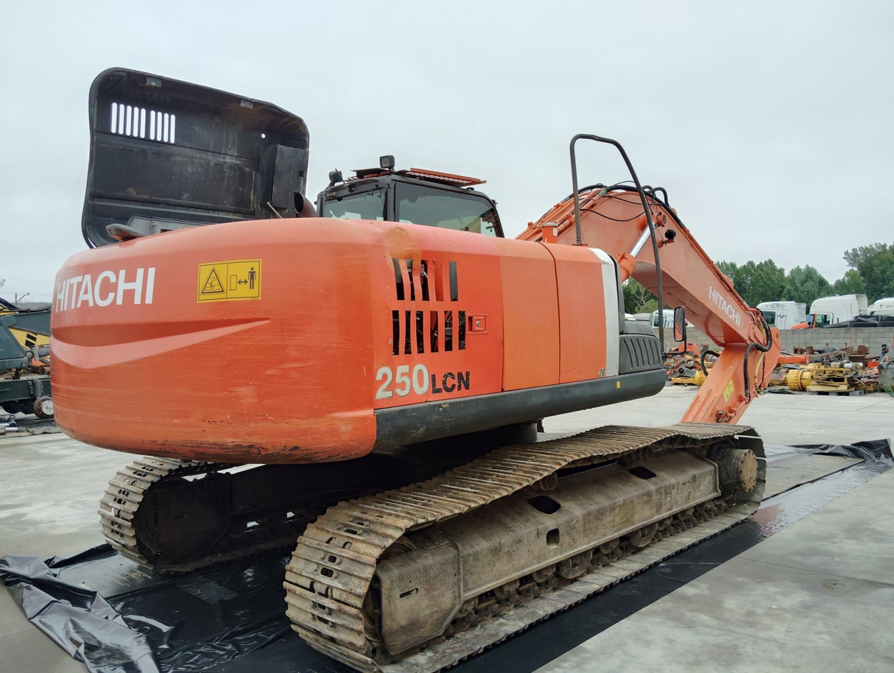 EXCAVADORA HITACHI ZX250LCN-3 - Telakaivukone: kuva EXCAVADORA HITACHI ZX250LCN-3 - Telakaivukone EXCAVADORA HITACHI ZX250LCN-3 - Telakaivukone: kuva EXCAVADORA HITACHI ZX250LCN-3 - Telakaivukone