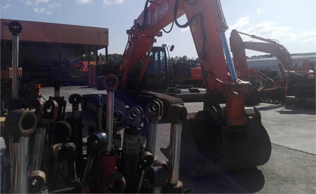 Excavadoras de cadenas HITACHI ZX250-3 (2006) - Telakaivukone: kuva Excavadoras de cadenas HITACHI ZX250-3 (2006) - Telakaivukone Excavadoras de cadenas HITACHI ZX250-3 (2006) - Telakaivukone: kuva Excavadoras de cadenas HITACHI ZX250-3 (2006) - Telakaivukone