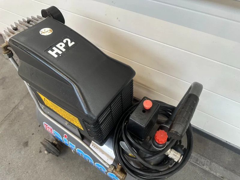 Airmec FIAC BXA 25200 Elektrische Zuigercompressor 2 PK 150 L / min 8 Bar - Ilmakompressori: kuva Airmec FIAC BXA 25200 Elektrische Zuigercompressor 2 PK 150 L / min 8 Bar - Ilmakompressori Airmec FIAC BXA 25200 Elektrische Zuigercompressor 2 PK 150 L / min 8 Bar - Ilmakompressori: kuva Airmec FIAC BXA 25200 Elektrische Zuigercompressor 2 PK 150 L / min 8 Bar - Ilmakompressori