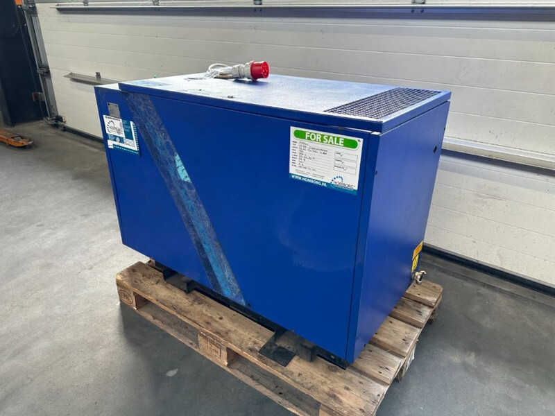 Airpress XA 900 Elektrische Zuigercompressor 5.5 kW 750 L / min 10 Bar - Ilmakompressori: kuva Airpress XA 900 Elektrische Zuigercompressor 5.5 kW 750 L / min 10 Bar - Ilmakompressori Airpress XA 900 Elektrische Zuigercompressor 5.5 kW 750 L / min 10 Bar - Ilmakompressori: kuva Airpress XA 900 Elektrische Zuigercompressor 5.5 kW 750 L / min 10 Bar - Ilmakompressori