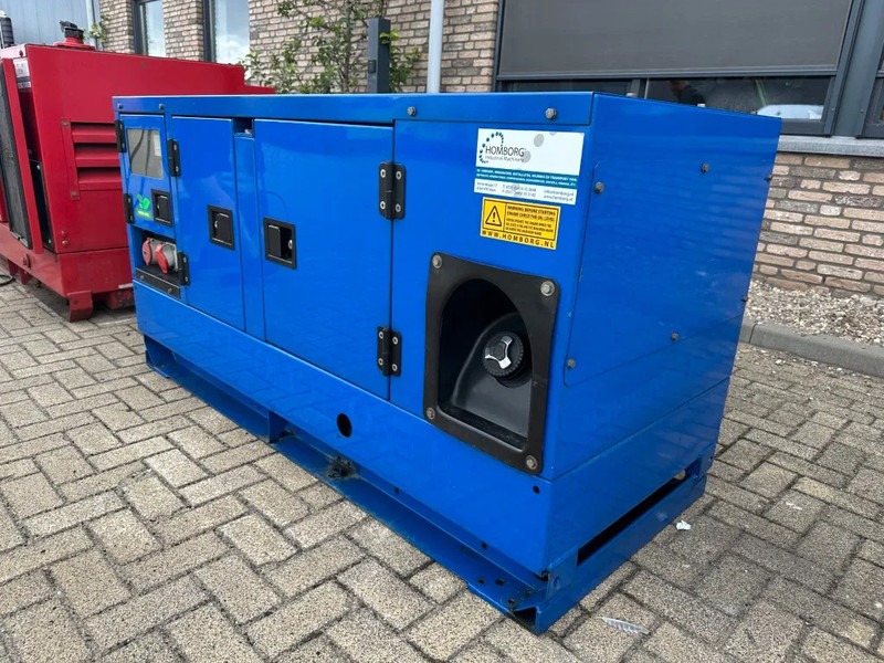 Atlas-Copco QAS 14 Yanmar Stamford 15 kVA Silent generatorset - Sähkögeneraattori: kuva Atlas-Copco QAS 14 Yanmar Stamford 15 kVA Silent generatorset - Sähkögeneraattori Atlas-Copco QAS 14 Yanmar Stamford 15 kVA Silent generatorset - Sähkögeneraattori: kuva Atlas-Copco QAS 14 Yanmar Stamford 15 kVA Silent generatorset - Sähkögeneraattori