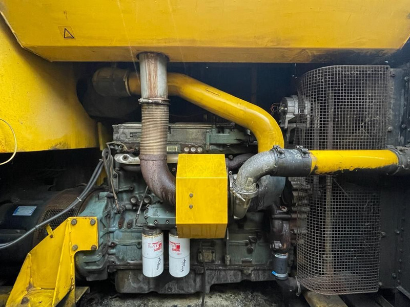 Atlas-Copco QAS 265 Silent 265 kVA generatorset - Sähkögeneraattori: kuva Atlas-Copco QAS 265 Silent 265 kVA generatorset - Sähkögeneraattori Atlas-Copco QAS 265 Silent 265 kVA generatorset - Sähkögeneraattori: kuva Atlas-Copco QAS 265 Silent 265 kVA generatorset - Sähkögeneraattori