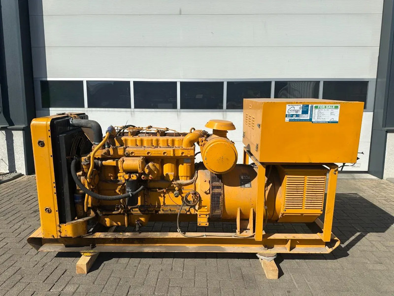 Caterpillar 3306 Leroy Somer 160 kVA noodstroom generatorset 869 hours - Sähkögeneraattori: kuva Caterpillar 3306 Leroy Somer 160 kVA noodstroom generatorset 869 hours - Sähkögeneraattori Caterpillar 3306 Leroy Somer 160 kVA noodstroom generatorset 869 hours - Sähkögeneraattori: kuva Caterpillar 3306 Leroy Somer 160 kVA noodstroom generatorset 869 hours - Sähkögeneraattori