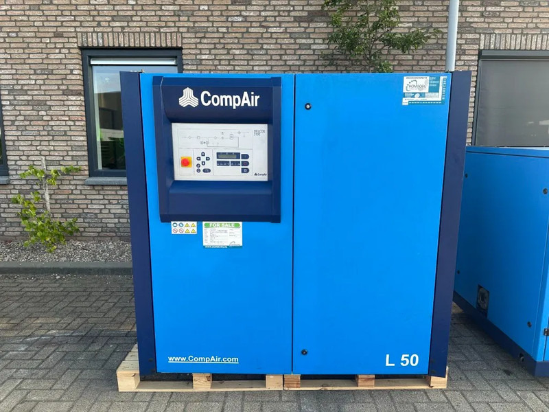 Compair L50 - 10A 45 kW 7.55 m3 / min 10 Bar Elektrische Schroefcompressor - Ilmakompressori: kuva Compair L50 - 10A 45 kW 7.55 m3 / min 10 Bar Elektrische Schroefcompressor - Ilmakompressori Compair L50 - 10A 45 kW 7.55 m3 / min 10 Bar Elektrische Schroefcompressor - Ilmakompressori: kuva Compair L50 - 10A 45 kW 7.55 m3 / min 10 Bar Elektrische Schroefcompressor - Ilmakompressori