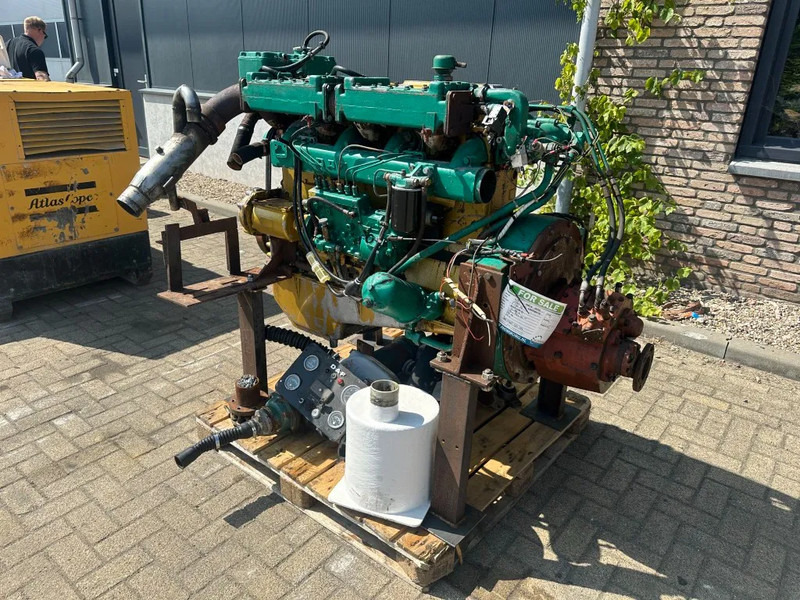 DAF 1160 Marine Diesel Motor met keerkoppeling 170 PK Engine - Moottori: kuva DAF 1160 Marine Diesel Motor met keerkoppeling 170 PK Engine - Moottori DAF 1160 Marine Diesel Motor met keerkoppeling 170 PK Engine - Moottori: kuva DAF 1160 Marine Diesel Motor met keerkoppeling 170 PK Engine - Moottori
