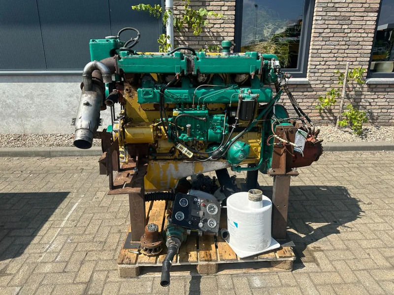 DAF 1160 Marine Diesel Motor met keerkoppeling 170 PK Engine - Moottori: kuva DAF 1160 Marine Diesel Motor met keerkoppeling 170 PK Engine - Moottori DAF 1160 Marine Diesel Motor met keerkoppeling 170 PK Engine - Moottori: kuva DAF 1160 Marine Diesel Motor met keerkoppeling 170 PK Engine - Moottori