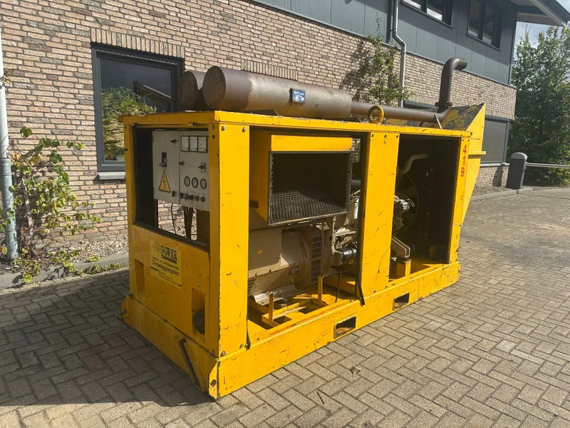 DAF DKX 1160 Stamford 250 kVA Silent Noodstroom generatorset - Sähkögeneraattori: kuva DAF DKX 1160 Stamford 250 kVA Silent Noodstroom generatorset - Sähkögeneraattori DAF DKX 1160 Stamford 250 kVA Silent Noodstroom generatorset - Sähkögeneraattori: kuva DAF DKX 1160 Stamford 250 kVA Silent Noodstroom generatorset - Sähkögeneraattori
