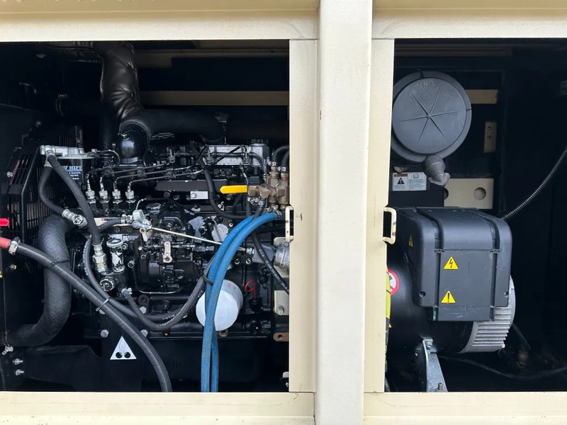 Doosan G40 Mitsubishi Leroy Somer 40 kVA Silent Rental generatorset - Sähkögeneraattori: kuva Doosan G40 Mitsubishi Leroy Somer 40 kVA Silent Rental generatorset - Sähkögeneraattori Doosan G40 Mitsubishi Leroy Somer 40 kVA Silent Rental generatorset - Sähkögeneraattori: kuva Doosan G40 Mitsubishi Leroy Somer 40 kVA Silent Rental generatorset - Sähkögeneraattori