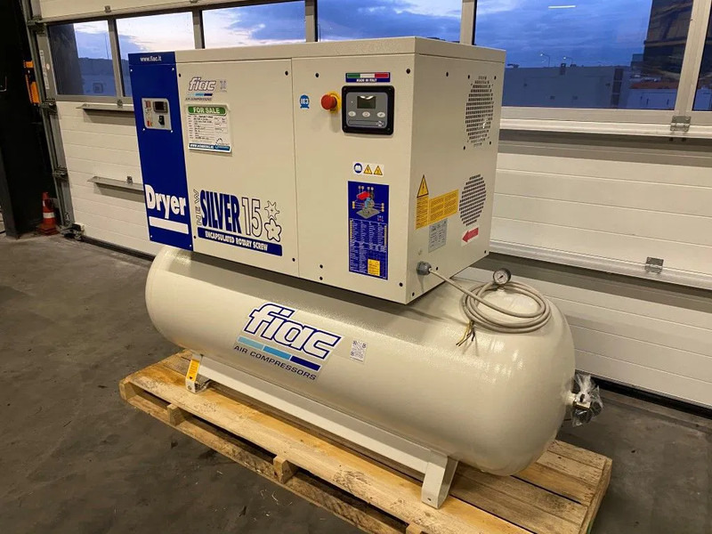 Fiac NewSilver D 15 / 500 NewSilver D 15 / 500 - 1430 L / min 11 kW 10 bar Elektrische Schroefcompressor + Droger - Ilmakompressori: kuva Fiac NewSilver D 15 / 500 NewSilver D 15 / 500 - 1430 L / min 11 kW 10 bar Elektrische Schroefcompressor + Droger - Ilmakompressori Fiac NewSilver D 15 / 500 NewSilver D 15 / 500 - 1430 L / min 11 kW 10 bar Elektrische Schroefcompressor + Droger - Ilmakompressori: kuva Fiac NewSilver D 15 / 500 NewSilver D 15 / 500 - 1430 L / min 11 kW 10 bar Elektrische Schroefcompressor + Droger - Ilmakompressori