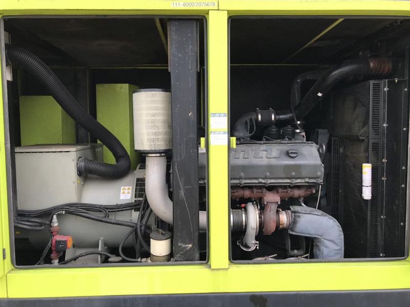 GESAN DTR 500 kVA Supersilent DTR 500 kVA MTU Leroy Somer 500 Supersilent generatorset - Sähkögeneraattori: kuva GESAN DTR 500 kVA Supersilent DTR 500 kVA MTU Leroy Somer 500 Supersilent generatorset - Sähkögeneraattori GESAN DTR 500 kVA Supersilent DTR 500 kVA MTU Leroy Somer 500 Supersilent generatorset - Sähkögeneraattori: kuva GESAN DTR 500 kVA Supersilent DTR 500 kVA MTU Leroy Somer 500 Supersilent generatorset - Sähkögeneraattori