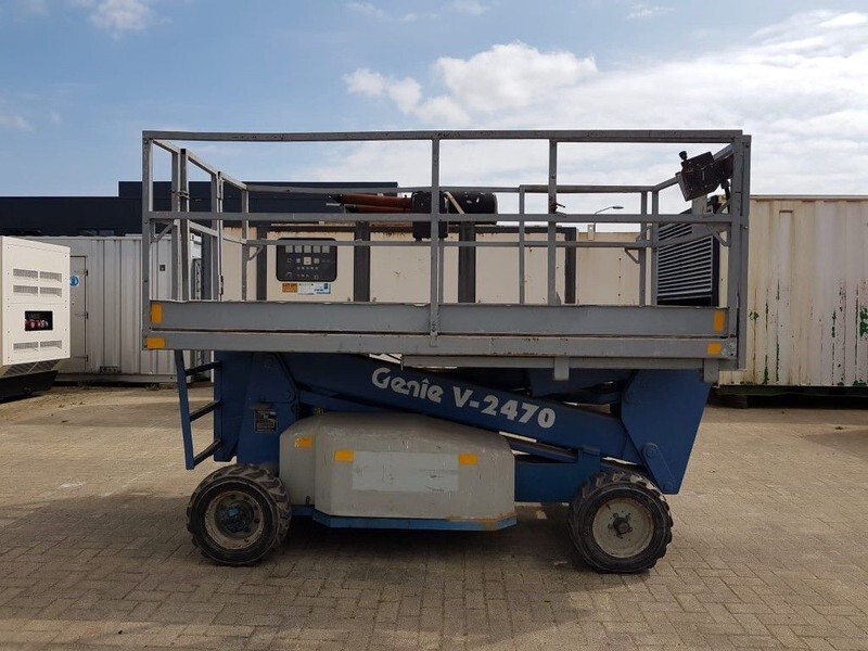Genie V2470 / E Elektra 4x2 Schaarhoogwerker 10 meter werkhoogte - Saksilava: kuva Genie V2470 / E Elektra 4x2 Schaarhoogwerker 10 meter werkhoogte - Saksilava Genie V2470 / E Elektra 4x2 Schaarhoogwerker 10 meter werkhoogte - Saksilava: kuva Genie V2470 / E Elektra 4x2 Schaarhoogwerker 10 meter werkhoogte - Saksilava