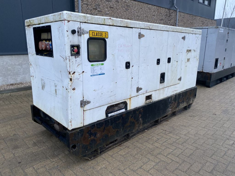 Himoinsa HFW 200 Iveco NEF 67 Stamford 200 kVA Silent generatorset - Sähkögeneraattori: kuva Himoinsa HFW 200 Iveco NEF 67 Stamford 200 kVA Silent generatorset - Sähkögeneraattori Himoinsa HFW 200 Iveco NEF 67 Stamford 200 kVA Silent generatorset - Sähkögeneraattori: kuva Himoinsa HFW 200 Iveco NEF 67 Stamford 200 kVA Silent generatorset - Sähkögeneraattori