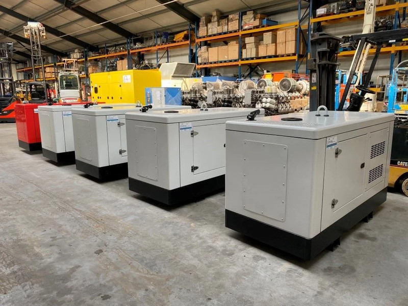 Himoinsa HYW-17 Yanmar Stamford 19 kVA Supersilent Stage 5 Generatorset Nieuw ! - Sähkögeneraattori: kuva Himoinsa HYW-17 Yanmar Stamford 19 kVA Supersilent Stage 5 Generatorset Nieuw ! - Sähkögeneraattori Himoinsa HYW-17 Yanmar Stamford 19 kVA Supersilent Stage 5 Generatorset Nieuw ! - Sähkögeneraattori: kuva Himoinsa HYW-17 Yanmar Stamford 19 kVA Supersilent Stage 5 Generatorset Nieuw ! - Sähkögeneraattori