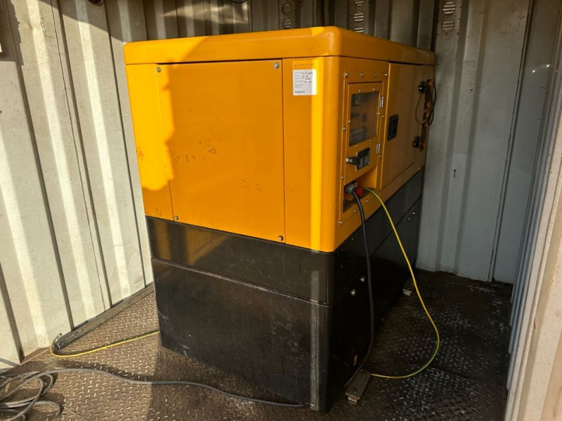 Himoinsa Lombardini LDW 1003 Mecc Alte Spa 9 kVA Supersilent generatorset in 8 ft container - Sähkögeneraattori: kuva Himoinsa Lombardini LDW 1003 Mecc Alte Spa 9 kVA Supersilent generatorset in 8 ft container - Sähkögeneraattori Himoinsa Lombardini LDW 1003 Mecc Alte Spa 9 kVA Supersilent generatorset in 8 ft container - Sähkögeneraattori: kuva Himoinsa Lombardini LDW 1003 Mecc Alte Spa 9 kVA Supersilent generatorset in 8 ft container - Sähkögeneraattori