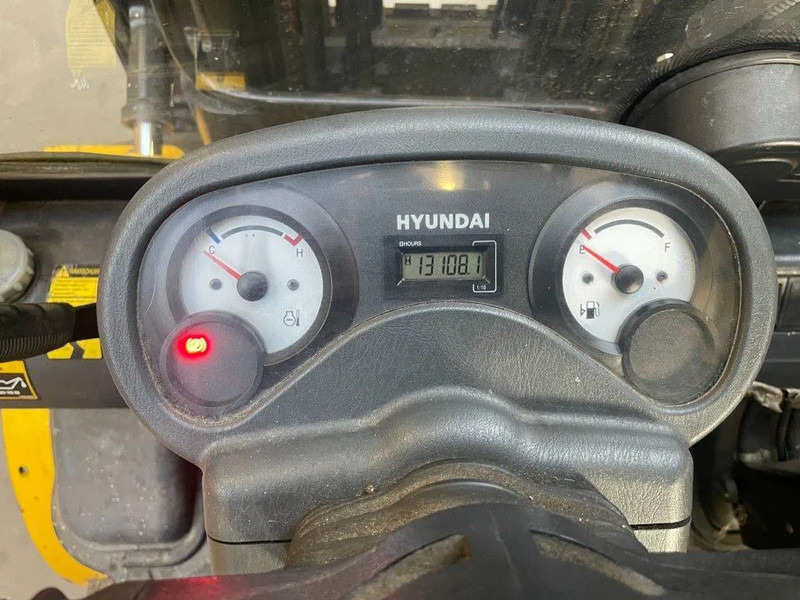 Hyundai 30L-7A 3 ton Triplex Sideshift Positioner LPG Heftruck - Kaasutrukki: kuva Hyundai 30L-7A 3 ton Triplex Sideshift Positioner LPG Heftruck - Kaasutrukki Hyundai 30L-7A 3 ton Triplex Sideshift Positioner LPG Heftruck - Kaasutrukki: kuva Hyundai 30L-7A 3 ton Triplex Sideshift Positioner LPG Heftruck - Kaasutrukki
