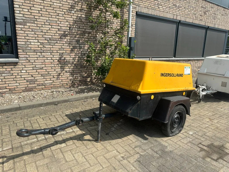 Ingersoll Rand P75W Lombardini 2.1 m3 / min 7 Bar Diesel Compressor - Ilmakompressori: kuva Ingersoll Rand P75W Lombardini 2.1 m3 / min 7 Bar Diesel Compressor - Ilmakompressori Ingersoll Rand P75W Lombardini 2.1 m3 / min 7 Bar Diesel Compressor - Ilmakompressori: kuva Ingersoll Rand P75W Lombardini 2.1 m3 / min 7 Bar Diesel Compressor - Ilmakompressori