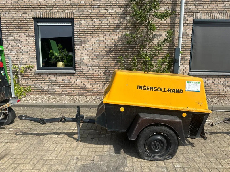 Ingersoll Rand P75W Lombardini 2.1 m3 / min 7 Bar Diesel Compressor - Ilmakompressori: kuva Ingersoll Rand P75W Lombardini 2.1 m3 / min 7 Bar Diesel Compressor - Ilmakompressori Ingersoll Rand P75W Lombardini 2.1 m3 / min 7 Bar Diesel Compressor - Ilmakompressori: kuva Ingersoll Rand P75W Lombardini 2.1 m3 / min 7 Bar Diesel Compressor - Ilmakompressori