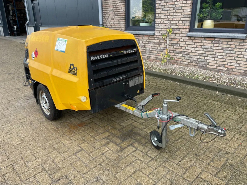 Kaeser M27 Kubota 2,7 m3 / min 7 Bar 18 kW Mobiele Silent Diesel Compressor - Ilmakompressori: kuva Kaeser M27 Kubota 2,7 m3 / min 7 Bar 18 kW Mobiele Silent Diesel Compressor - Ilmakompressori Kaeser M27 Kubota 2,7 m3 / min 7 Bar 18 kW Mobiele Silent Diesel Compressor - Ilmakompressori: kuva Kaeser M27 Kubota 2,7 m3 / min 7 Bar 18 kW Mobiele Silent Diesel Compressor - Ilmakompressori