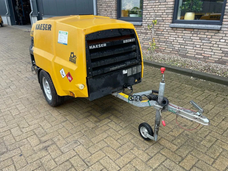 Kaeser M27 Kubota 2,7 m3 / min 7 Bar 18 kW Mobiele Silent Diesel Compressor - Ilmakompressori: kuva Kaeser M27 Kubota 2,7 m3 / min 7 Bar 18 kW Mobiele Silent Diesel Compressor - Ilmakompressori Kaeser M27 Kubota 2,7 m3 / min 7 Bar 18 kW Mobiele Silent Diesel Compressor - Ilmakompressori: kuva Kaeser M27 Kubota 2,7 m3 / min 7 Bar 18 kW Mobiele Silent Diesel Compressor - Ilmakompressori