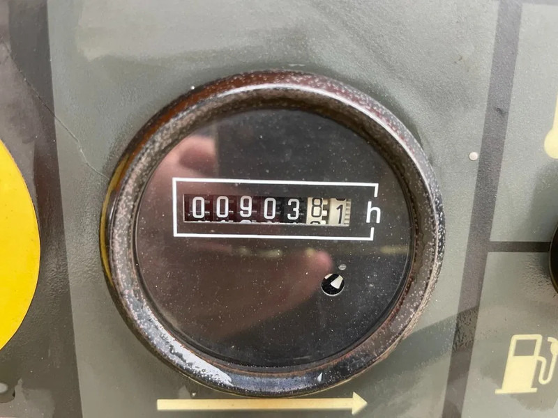 Kaeser M27 Kubota 2,7 m3 / min 7 Bar 18 kW Mobiele Silent Diesel Compressor - Ilmakompressori: kuva Kaeser M27 Kubota 2,7 m3 / min 7 Bar 18 kW Mobiele Silent Diesel Compressor - Ilmakompressori Kaeser M27 Kubota 2,7 m3 / min 7 Bar 18 kW Mobiele Silent Diesel Compressor - Ilmakompressori: kuva Kaeser M27 Kubota 2,7 m3 / min 7 Bar 18 kW Mobiele Silent Diesel Compressor - Ilmakompressori