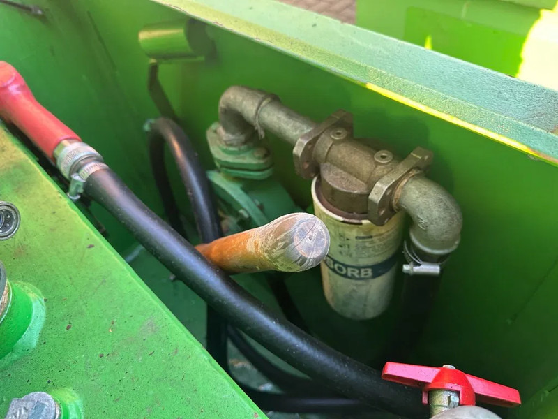 Varastosäiliö Kiwa IBC Steenbergen 750 liter Dieseltank met Handpomp Milieutank: kuva Varastosäiliö Kiwa IBC Steenbergen 750 liter Dieseltank met Handpomp Milieutank Varastosäiliö Kiwa IBC Steenbergen 750 liter Dieseltank met Handpomp Milieutank: kuva Varastosäiliö Kiwa IBC Steenbergen 750 liter Dieseltank met Handpomp Milieutank