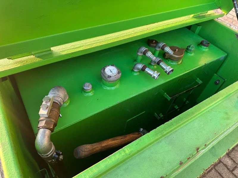 Kiwa IBC Steenbergen 750 liter Dieseltank met Handpomp Milieutank - Varastosäiliö: kuva Kiwa IBC Steenbergen 750 liter Dieseltank met Handpomp Milieutank - Varastosäiliö Kiwa IBC Steenbergen 750 liter Dieseltank met Handpomp Milieutank - Varastosäiliö: kuva Kiwa IBC Steenbergen 750 liter Dieseltank met Handpomp Milieutank - Varastosäiliö