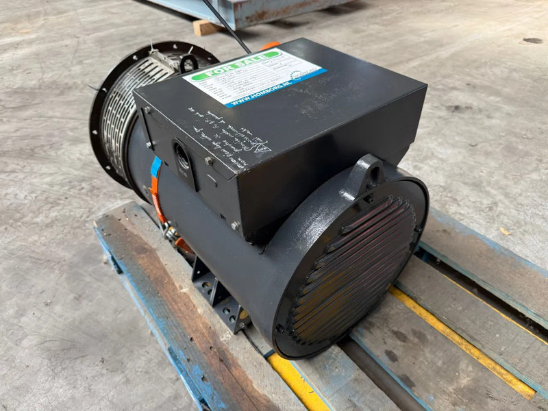 MECC ALTE SPA ECO 32-3L/4 Generatordeel 78 kVA Alternator - Sähkögeneraattori: kuva MECC ALTE SPA ECO 32-3L/4 Generatordeel 78 kVA Alternator - Sähkögeneraattori MECC ALTE SPA ECO 32-3L/4 Generatordeel 78 kVA Alternator - Sähkögeneraattori: kuva MECC ALTE SPA ECO 32-3L/4 Generatordeel 78 kVA Alternator - Sähkögeneraattori