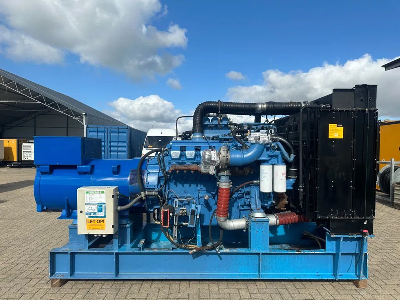 MTU 12V 2000 Marelli 750 kVA generatorset - Sähkögeneraattori: kuva MTU 12V 2000 Marelli 750 kVA generatorset - Sähkögeneraattori MTU 12V 2000 Marelli 750 kVA generatorset - Sähkögeneraattori: kuva MTU 12V 2000 Marelli 750 kVA generatorset - Sähkögeneraattori