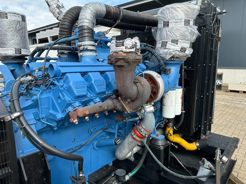 MTU 12V 2000 Stamford 810 kVA generatorset - Sähkögeneraattori: kuva MTU 12V 2000 Stamford 810 kVA generatorset - Sähkögeneraattori MTU 12V 2000 Stamford 810 kVA generatorset - Sähkögeneraattori: kuva MTU 12V 2000 Stamford 810 kVA generatorset - Sähkögeneraattori