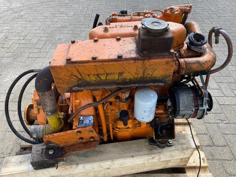 Mitsubishi S3E-2 25 PK Marine Diesel Motor met keerkoppeling - Moottori: kuva Mitsubishi S3E-2 25 PK Marine Diesel Motor met keerkoppeling - Moottori Mitsubishi S3E-2 25 PK Marine Diesel Motor met keerkoppeling - Moottori: kuva Mitsubishi S3E-2 25 PK Marine Diesel Motor met keerkoppeling - Moottori
